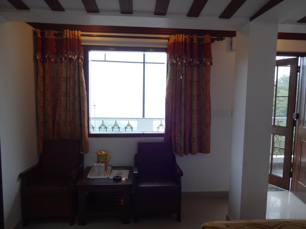 Hotel Ratan Dehradun Exterior foto